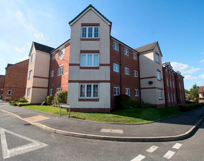 2 Bedroom Flat To Rent In Ceres Chase, Farnworth, Bolton, BL4