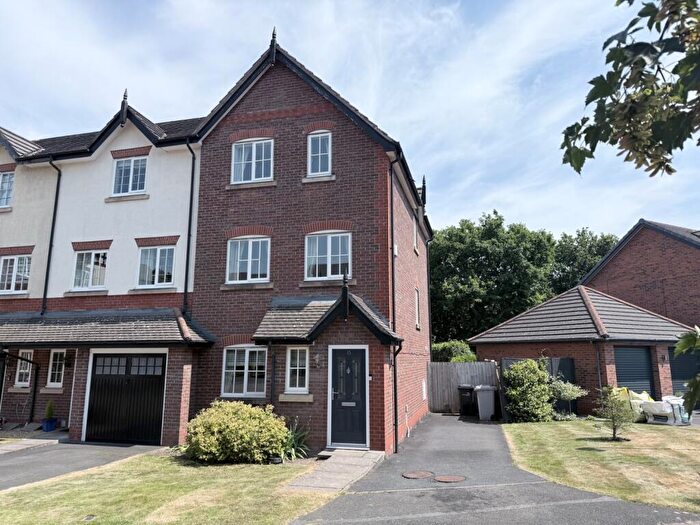 4 Bedroom Town House To Rent In Deane Court, Stapeley, Nantwich, Cheshire, CW5