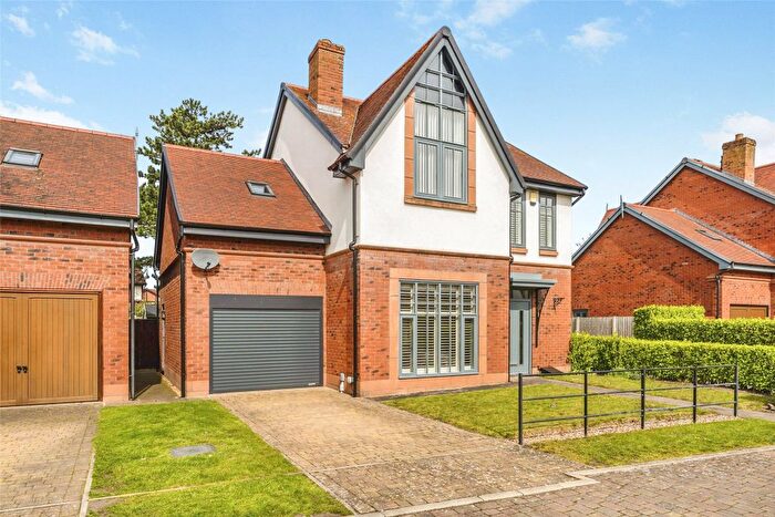 4 Bedroom Detached House For Sale In Edward Price Close, Parkgate, Neston, Cheshire, CH64