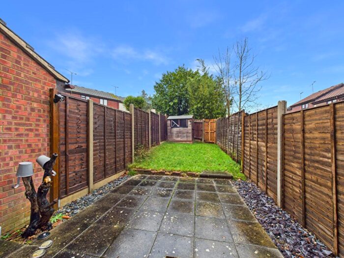 1 Bedroom Terraced House For Sale In Hilmanton, Lower Earley, Reading, RG6