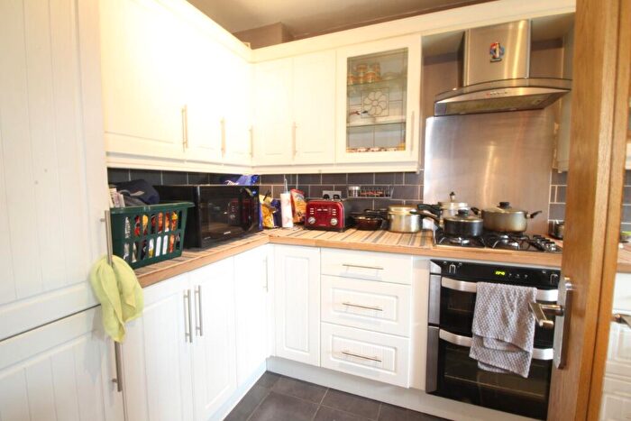 3 Bedroom End Of Terrace House To Rent In Springfield Park, Holyport, SL6