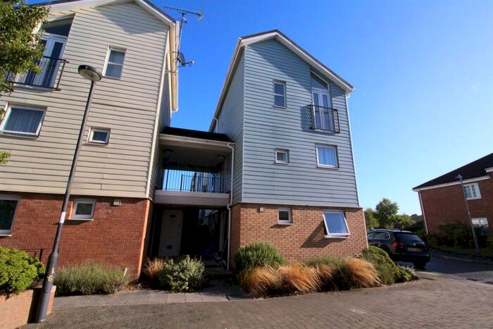 Studio To Rent In Follager Road, Rugby, CV21