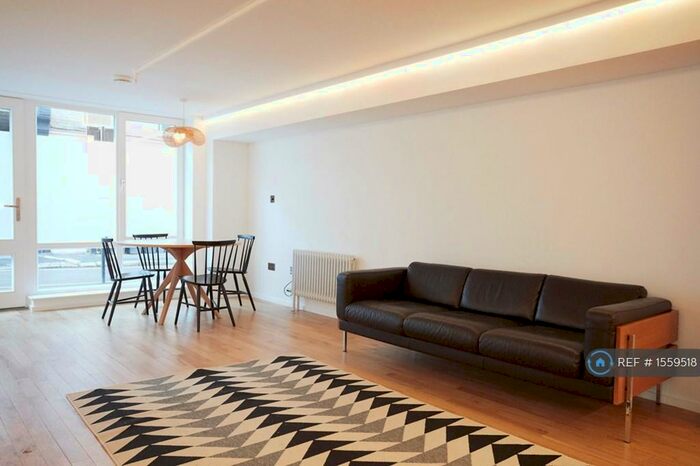 2 Bedroom Flat To Rent In Ground Floor Development, London, SE8