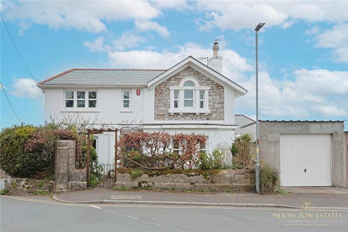3 Bedroom Detached House For Sale In Lower Port View, Saltash, Cornwall, PL12
