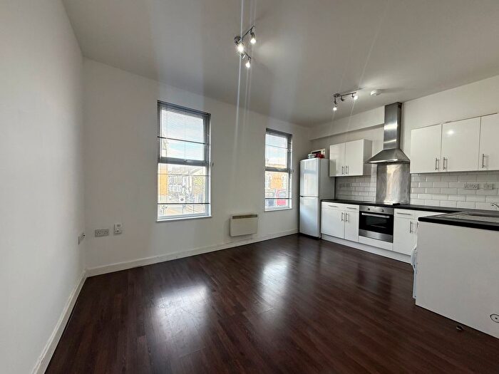 1 Bedroom Flat To Rent In High Road Leyton, London, E10