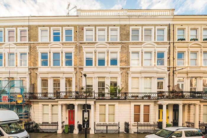 1 Bedroom Flat For Sale In Castletown Road, West Kensington, W14