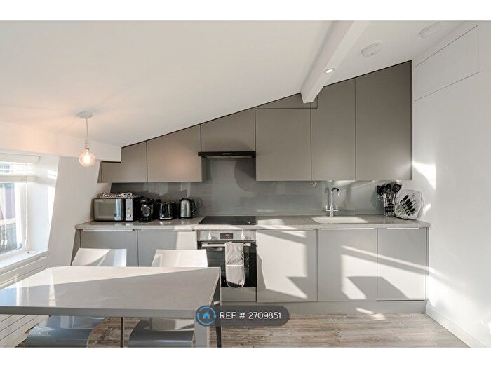 1 Bedroom Flat To Rent In Bridgeman Road, London, N1