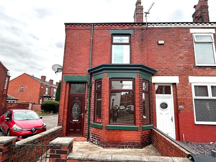 3 Bedroom End Of Terrace House For Sale In Windermere Road, Leigh, WN7