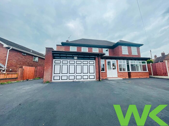 4 Bedroom Detached House For Sale In Bird End, West Bromwich, B71