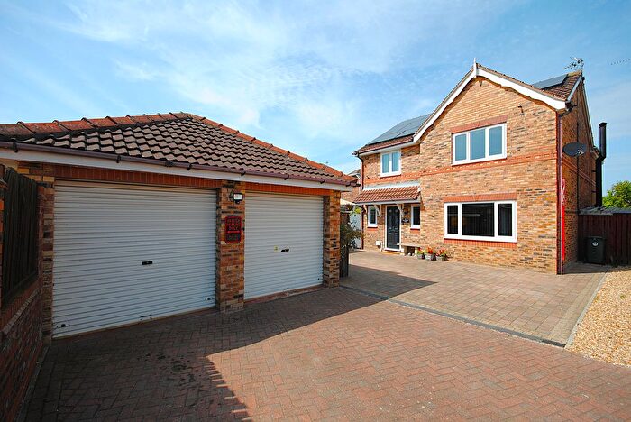 4 Bedroom Detached House For Sale In Fair Holme View, Armthorpe, Doncaster, DN3