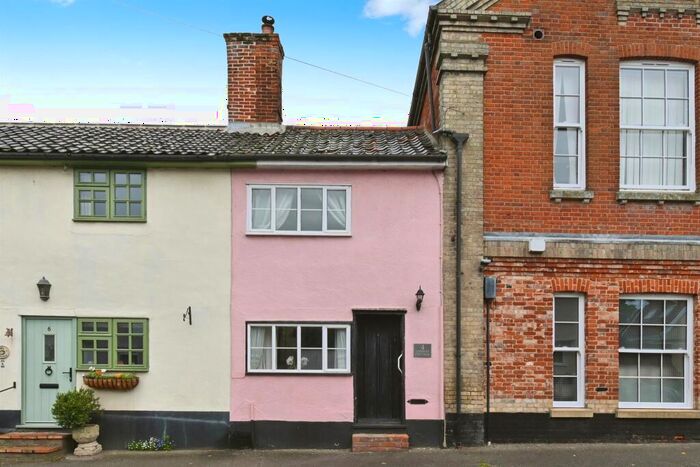 2 Bedroom House To Rent In Magdalen Street, Eye, IP23