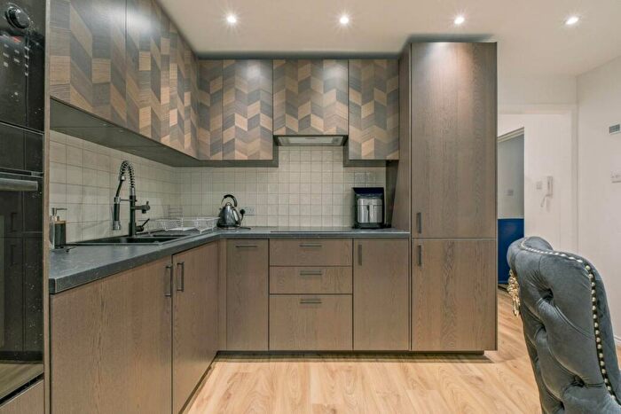 2 Bedroom Flat For Sale In Viscount Drive, , Royal Docks, London, E6