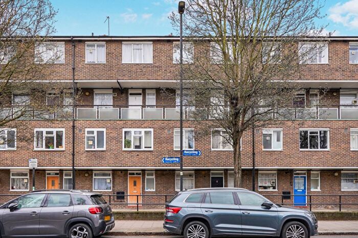 3 Bedroom Maisonette To Rent In Caldwell Street, London, SW9