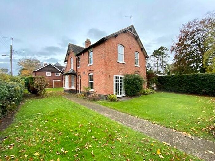 3 Bedroom House To Rent In Denham Lodge, Eccleshall, ST21