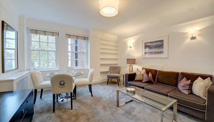2 Bedroom Flat To Rent In Fulham Road, South Kensington, SW3