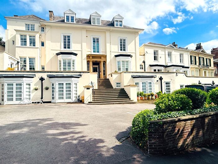 1 Bedroom Flat For Sale In Ambassador Court, The Mount, York, YO24