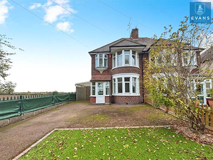 3 Bedroom Semi-Detached House For Sale In St. Giles Road, , Coventry, CV7