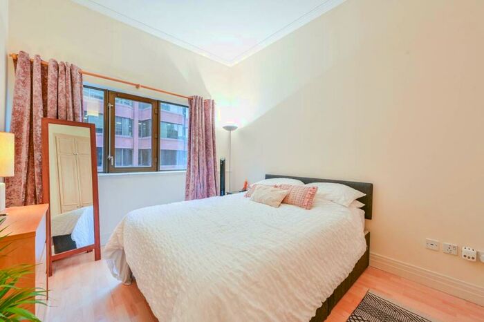 1 Bedroom Flat To Rent In Prescot Street, Aldgate, London, E1