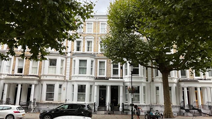 3 Bedroom Flat To Rent In Philbeach Gardens, London, SW5