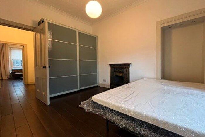 1 Bedroom Flat To Rent In Murdieston Street, Greenock, PA15