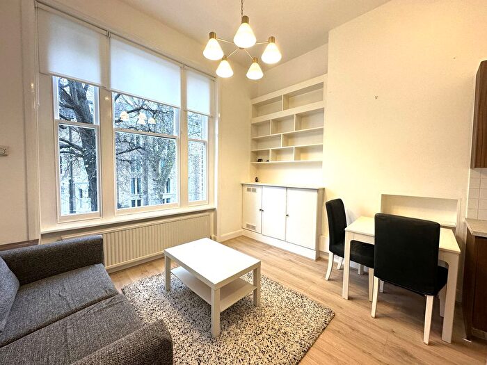 1 Bedroom Flat To Rent In Sinclair Road, Kensington Olympia, London, W14