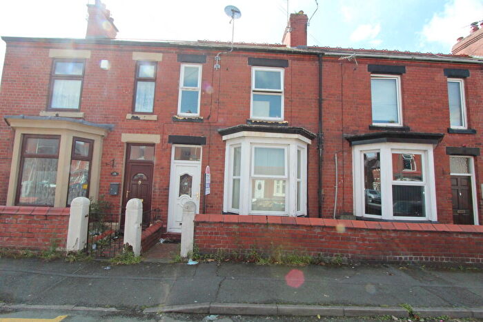 6 Bedroom Terraced House For Sale In Alexandra Road, Wrexham, LL13