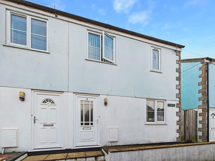 3 Bedroom Property For Sale In Camborne, Near All Amenities, TR14