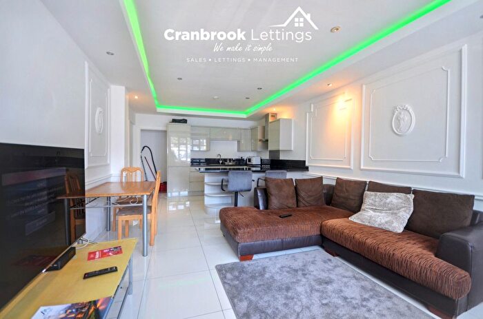 2 Bedroom Semi Detached House To Rent In Atherton Road, Ilford, IG5