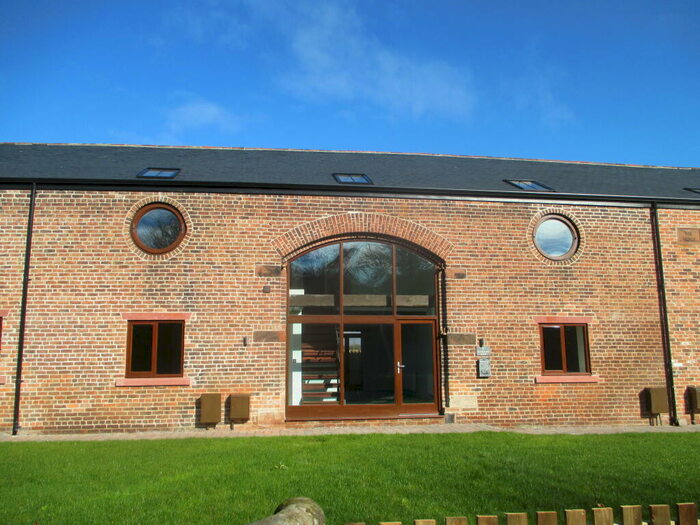 3 Bedroom House To Rent In Lakeside View, L26