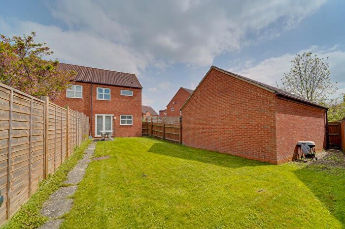 2 Bedroom End Of Terrace House To Rent In Redwing Rise, Royston, SG8