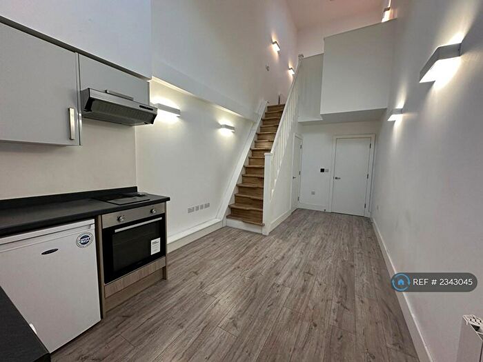 1 Bedroom Flat To Rent In Ravensdale Industrial Estate, London, N16