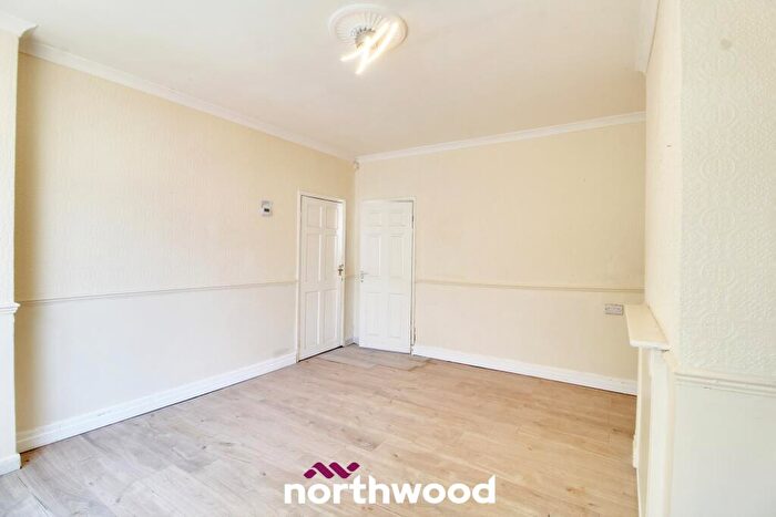 3 Bedroom Terraced House For Sale In Balfour Road, Bentley, Doncaster, DN5