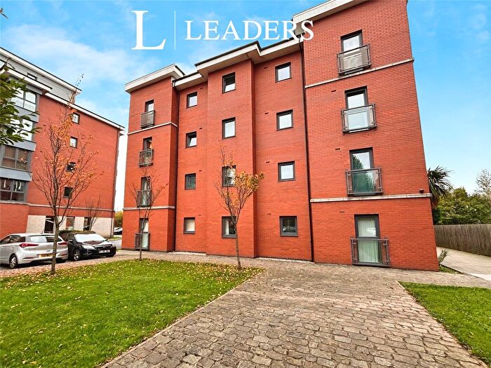 2 Bedroom Flat For Sale In Central Way, Warrington, Cheshire, WA2