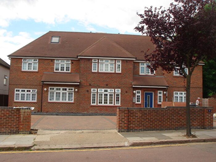 1 Bedroom Flat To Rent In Dennis Avenue, Wembley Park, HA9