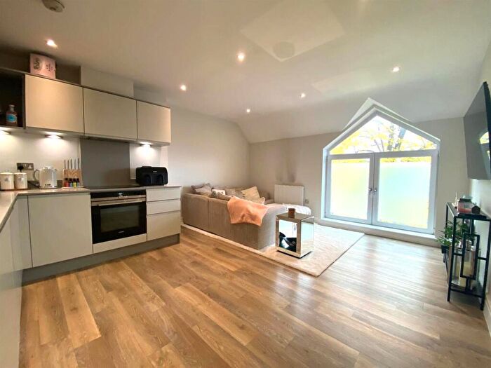 2 Bedroom Apartment For Sale In The Broadway, Farnham Common, SL2