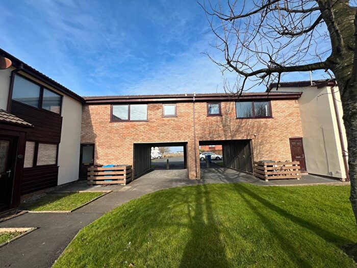 1 Bedroom Flat To Rent In Hoghton Close, Lytham St. Annes, Lancashire, FY8