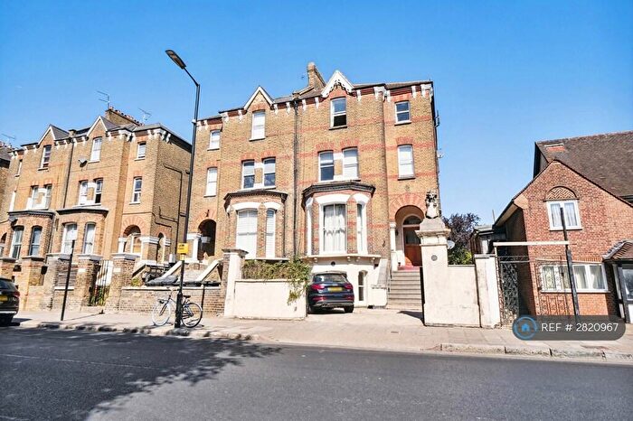 2 Bedroom Flat To Rent In Lordship Park, London, N16