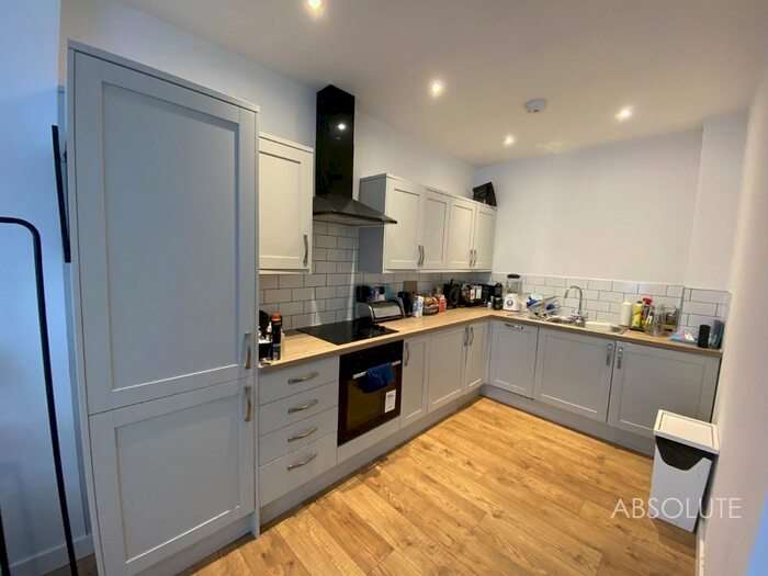 1 Bedroom Flat To Rent In Fleet Street, Torquay, Devon, TQ2