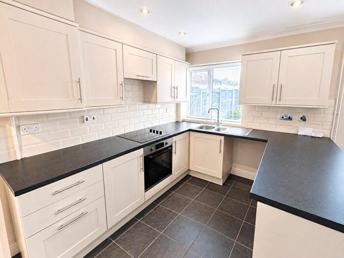 3 Bedroom End Of Terrace House To Rent In Nethercote Gardens, Solihull, West Midlands, B90
