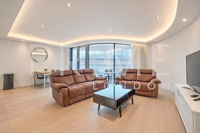 2 Bedroom Flat To Rent In The Corniche, Albert Embankment, London, SE1