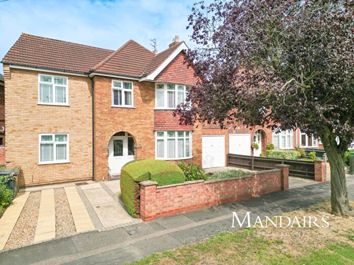 4 Bedroom Detached House For Sale In Sallows Road, Peterborough, PE1