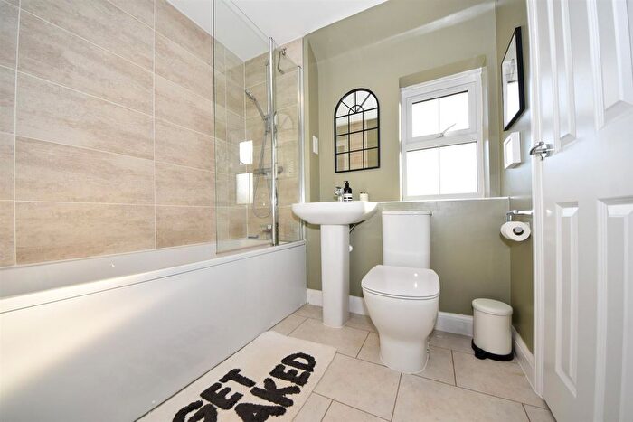 1 Bedroom Flat For Sale In Ropeway, Bishops Itchington, Southam, CV47