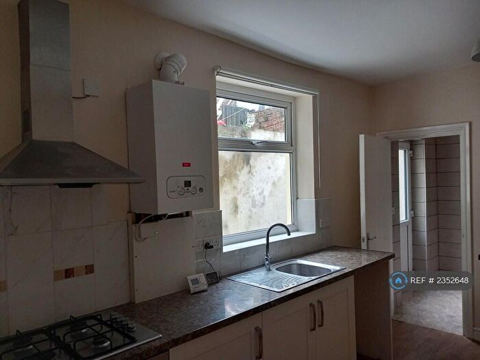 1 Bedroom Flat To Rent In Mount Pleasant, Swansea, SA1