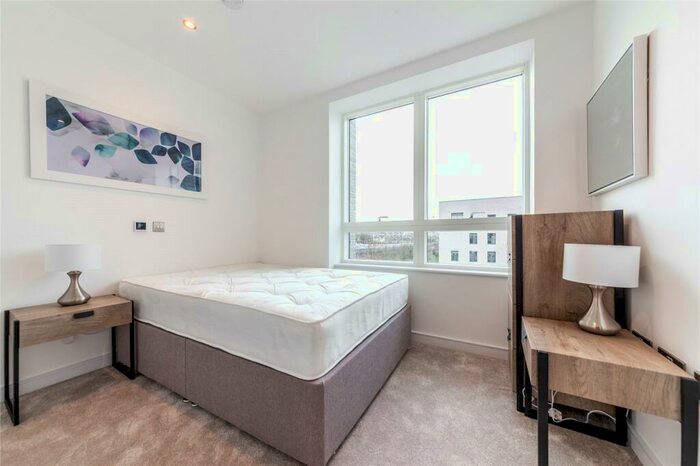 2 Bedroom Apartment To Rent In Duval House, Grant Road, London, SW11