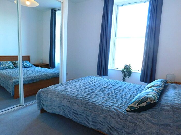2 Bedroom Flat To Rent In Dee Street, City Centre, Aberdeen, AB11