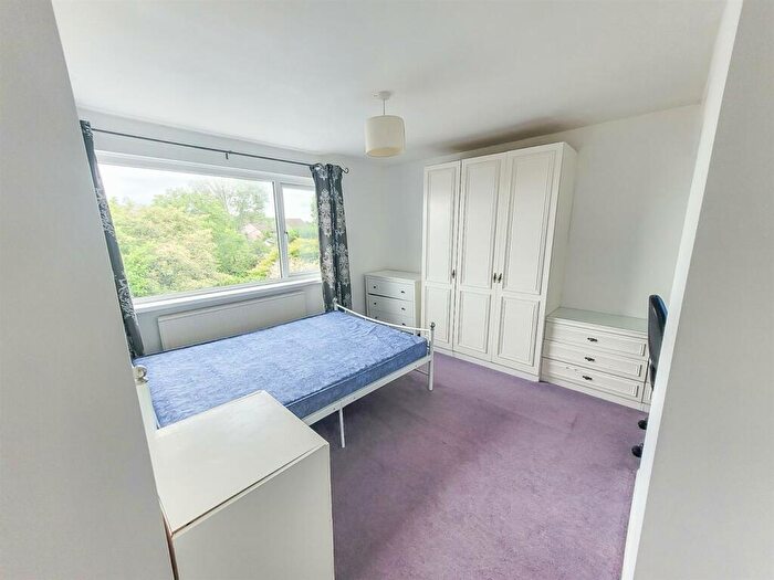 4 Bedroom Semi-Detached House To Rent In Lees Lane, Little Neston, Neston, CH64