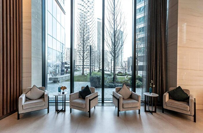 1 Bedroom Apartment For Sale In Apartment, Hampton Tower, Marsh Wall, London, E14