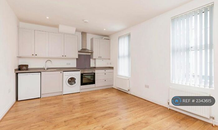 1 Bedroom Flat To Rent In North Street, Bedminster, Bristol, BS3