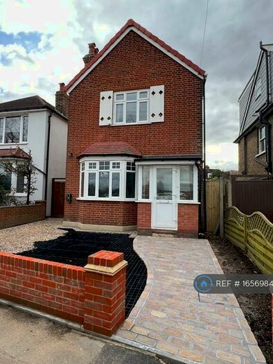 3 Bedroom Detached House To Rent In King Charles Road, Surbiton, KT5