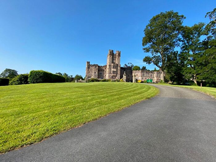 1 Bedroom Flat To Rent In Flete House, Ermington, PL21